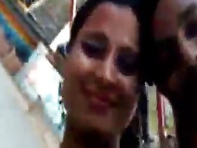 和哈萨克斯坦的妇女色情的铁杆沉迷于性别的丈夫提供