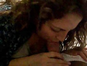 你的乳头吮吸家伙，一个伟大的会议季霍米罗夫色情按摩