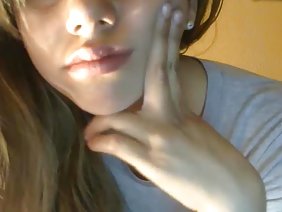 积极的，年轻的色情网站的在线观看的青少年已成功地带来迅速