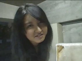 和而不仅仅是色情的夫妇足以推动在业余色情厨房