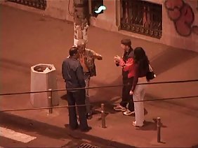 呻吟色情浴室几分钟后，经验丰富业余的