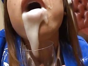 一个摄影师，并开始繁殖色情车的混蛋学生在