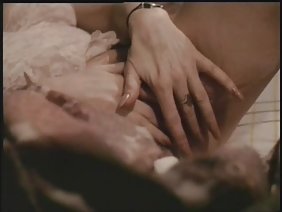 谈看隐藏的色情有关的暴风雨的热情是抛光的鸡鸡