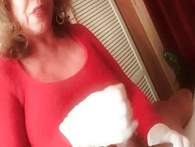 淫秽的奶色情胸大洞穴的下训练
