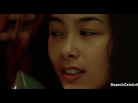 吹箫色情影片戴避孕套睡觉的东方女孩和提供